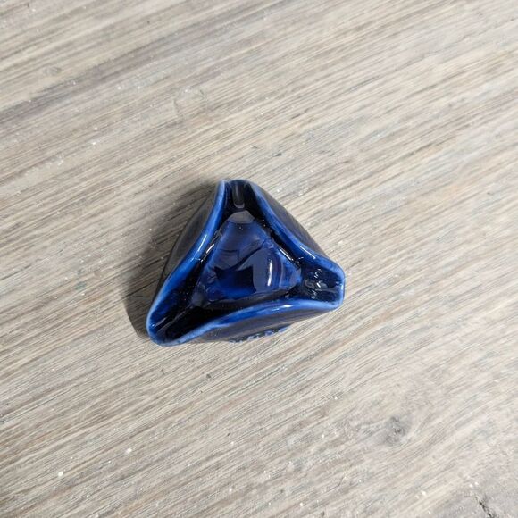 Wade Whimsies Red Rose Tea Figurine Wonderland Series Set Of 2 - Picture 5 of 8